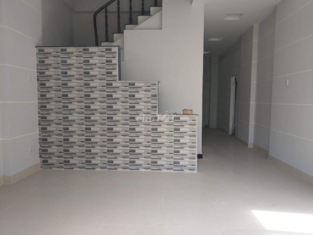 Cho thuê nhà chính chủ 200m2, 3 tầng đúc kiên cố, giá 9 triệu/tháng, hẻm Lê Văn Lương, Nhà Bè