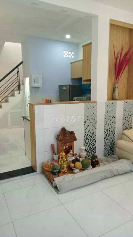 Nhà chủ chưa sử dụng cần cho thuê giá 8 triệu/tháng, hẻm Phạm Văn Chiêu, Gò Vấp, dtsd 40m2