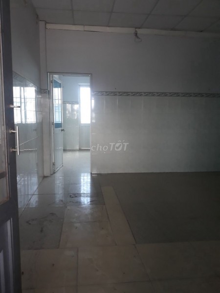 Cho thuê nhà rộng 4 PN, còn mới, dtsd 80m2, giá 3 triệu/tháng, đường Liên Ấp 123, Bình Chánh