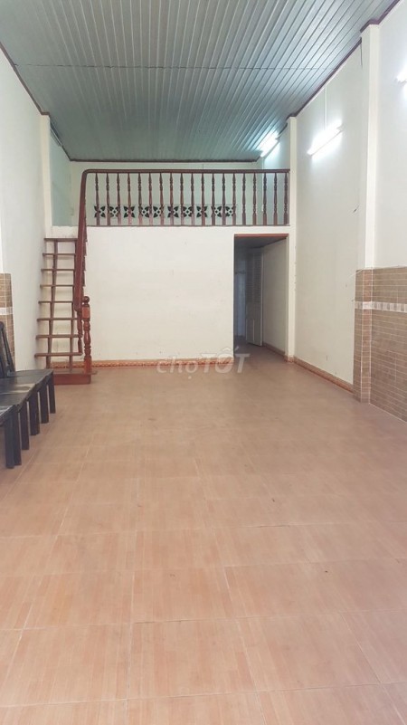 Chính chủ cần cho thuê nhà rộng 80m2, 2 tầng, còn mới, giá 12 triệu/tháng, hẻm Phan Văn Trị, Gò Vấp