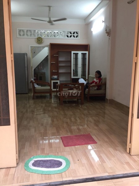 Có nhà khu dân cư 49/8 Hoàng Dư. Khương, Quận 10 cần cho thuê giá 13 triệu/tháng
