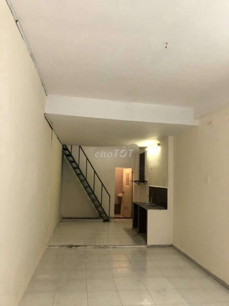 Hẻm xe hơi Nguyễn Đăng Giai, Quận 2 cần cho thuê nguyên căn rộng 35m2, giá 7 triệu/tháng