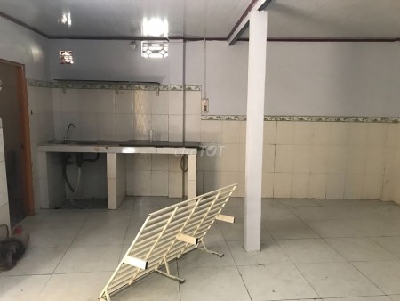 Nhà 2 gác đúc đang trống cần cho thuê giá 6 triệu/tháng, dtsd 80m, Nguyễn Thái Bình, Tân Bình