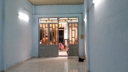 Mặt tiền 26 Bình Long, Quận Bình Tân cần cho thuê nhà rộng 50m2, cấp 4, giá 4 triệu/tháng