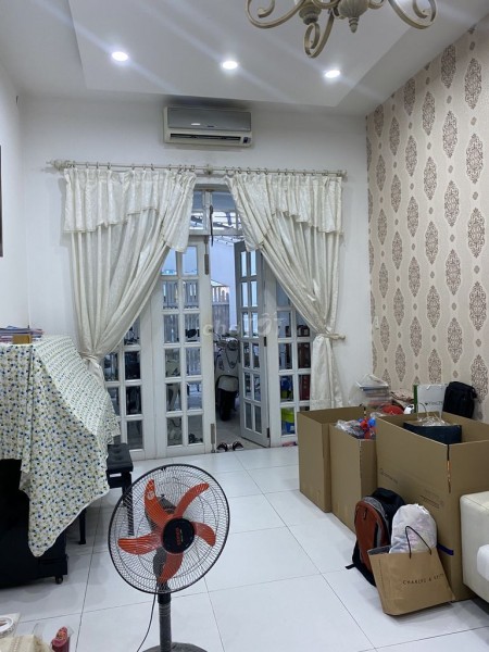 Nguyên căn đúc kiên cố dt 95m2, kiến trúc đẹp, hẻm 273/30 Tô Hiến Thành, Quận 10, giá 28 triệu/tháng