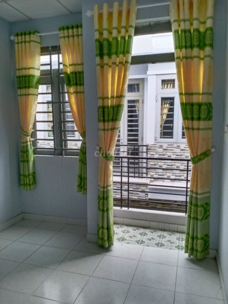 Nguyên căn chính chủ cho thuê giá 7.5 triệu/tháng, đường Diên Hồng, Quận Bình Thạnh, dtsd 32m2