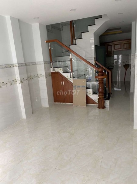 Nhà hẻm 79 Âu Cơ, Quận 11 cần cho thuê nguyên căn rộng 52m2, giá 16 triệu/tháng