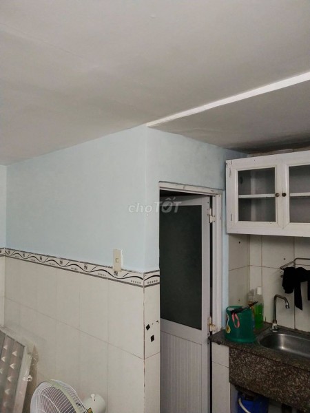 Nguyên căn đúc kiên cố 36m2, 1 tầng đúc, kiên cố Trần Thánh Tông, Tân Bình, giá 5 triệu/tháng