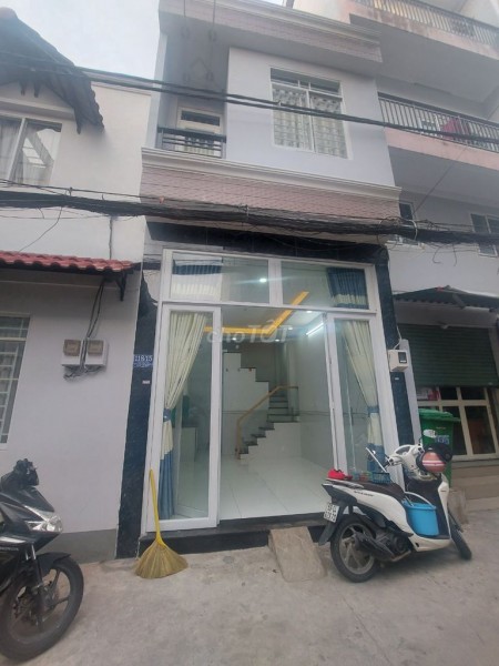 Nguyên căn hẻm 118/15 Bùi Văn Ba, Quận 7 cần cho thuê giá 6.9 triệu/tháng, dtsd 28m2