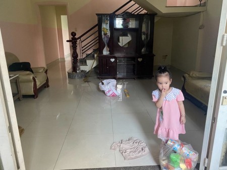 Có nhà hẻm 77/4D Tây Lân, huyện Hóc Môn giá 6.5 triệu/tháng, dtsd 75m2, 2 tầng đúc