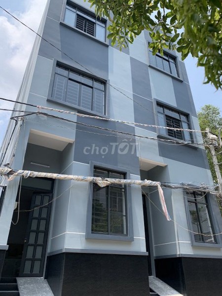 Cho thuê nguyên căn hẻm 1 xẹt huyện Nhà Bè, dt 64m2, giá 4.4 triệu/tháng, lh 0763906375