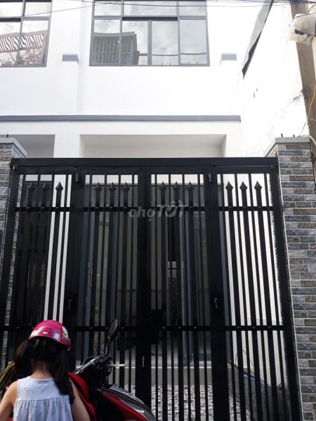 Đường Nguyễn Thị Kiểu, Quận 12, kiến trúc đẹp, 2 lầu, giá 4.5 triệu/tháng, chưa nội thất