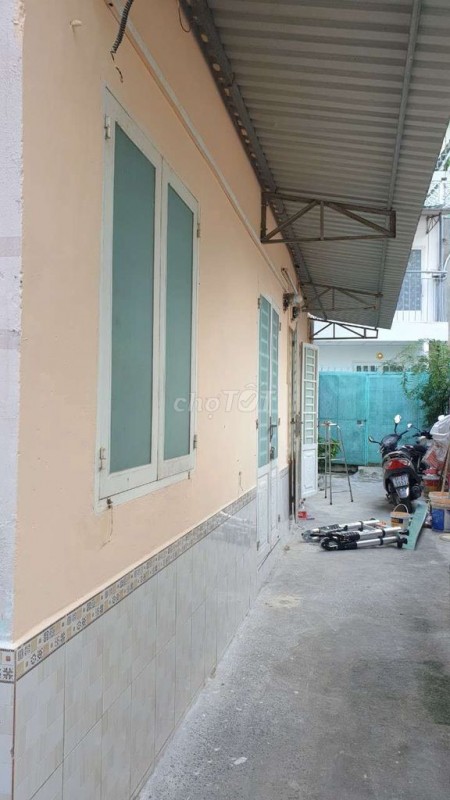 Trống nguyên căn 2 tầng mới, cho thuê giá 4 triệu/tháng, hẻm 201/4 Nam Hoà, Quận 9