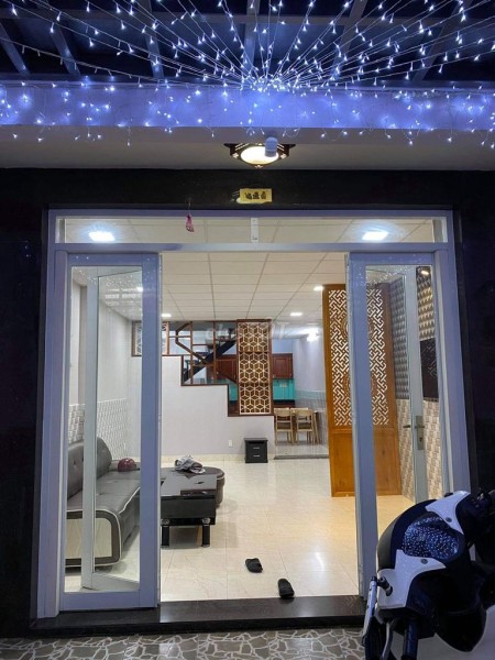 Cho thuê nguyên căn 75m2 (4.5mx18m), giá 12 triệu/tháng, đường Vườn Lài, Tân Phú