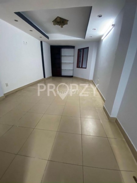 Hẻm an ninh đường Thích Quảng Đức, Quận Phú Nhuận, dt 145m2, 5 tầng, giá 18 triệu/tháng