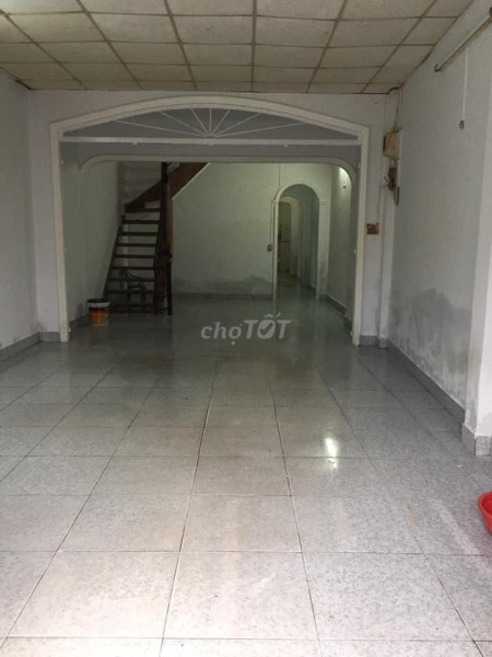 Nguyên căn mặt tiền Nguyễn Duy, Quận 8, rộng 90m2, 2 tầng đúc, giá 18 triệu/tháng
