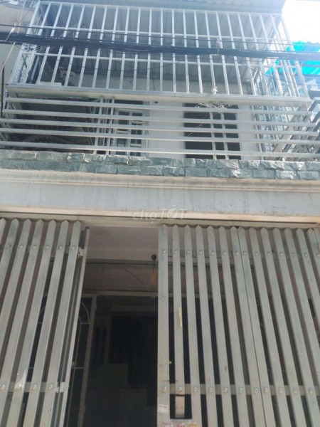 Chủ cần cho thuê nhà rộng 55m2, còn mới, gần chợ, giá 5 triệu/tháng, lh 0937300289