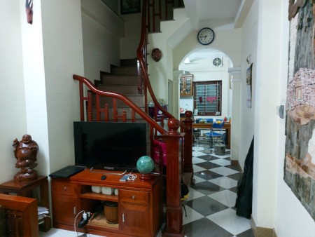 Cho thuê nhà nguyên căn 4 tầng tại B1104 đường Văn Quán