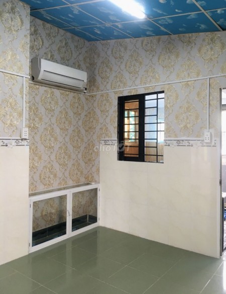 Chủ có nhà 4 tầng đúc chưa sử dụng cần cho thuê nhà 24m2, giá 8 triệu, hẻm Bùi Đình Tuý