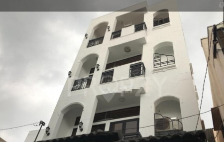 Nhà Nguyên Căn 3/2, dt 5,7x14m trệt 3 lầu ST Mới