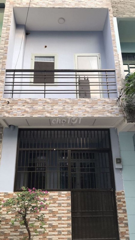 Nhà rộng 52m2, 2 tầng đúc kiên cố, đường số 6, Quận 2, giá 13 triệu/tháng, hẻm lớn