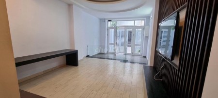 Nguyên căn cần cho thuê nhanh rộng 340m2, giá 46 triệu/tháng, đường Đặng Dung, Quận 1