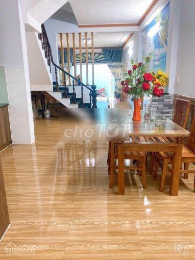 Nhà Nguyễn Phú Chu, Quận Tân Bình cần cho thuê giá 12 triệu/tháng, dtsd 180m2, còn mới