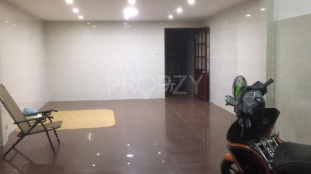 Trống nhà cần cho thuê nhà 68m2, 2 lầu đúc, đường Hồng Lạc, Tân Bình, có máy lạnh