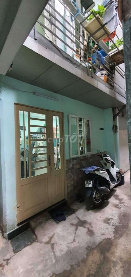Mình có nhà Tôn Thất Tùng, Quận 1, dtsd 33m2, 3 tầng, cho thuê giá 5.5 triệu/tháng