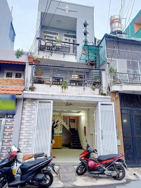 Chủ cho thuê nhà rộng 120m2, 3 tầng đúc, giá 8.5 triệu/tháng, đường số 5, Gò Vấp