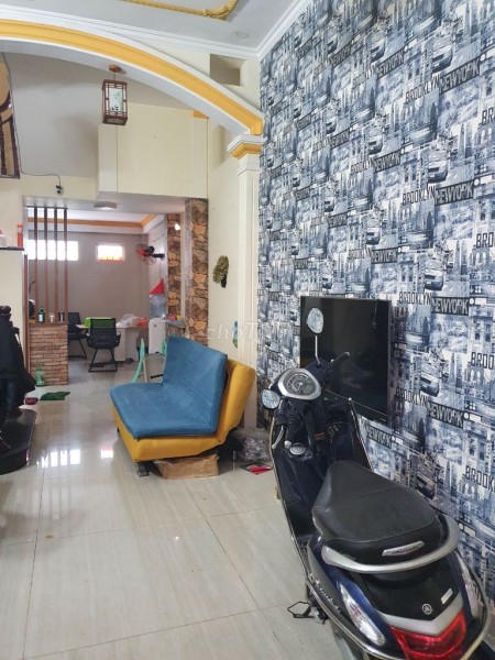 Có nhà 184/15 Lê Thúc Hoạch, Tân Phú, dtsd 55m2, 4 pn, giá 13.8 triệu/tháng, lhcc