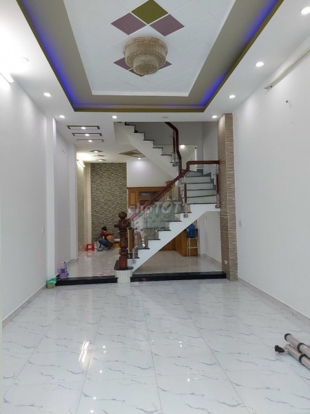 Nguyên căn bao rộng cần cho thuê giá 8.5 triệu/tháng, dtsd 40m2, 2 lầu, đường Cây Trâm, Gò Vấp