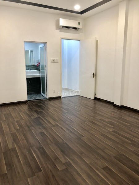 Chủ cần cho thuê nhà 240m2, 3 tầng đúc, còn mới, hẻm Lê Quang Định, giá 25 triệu/tháng