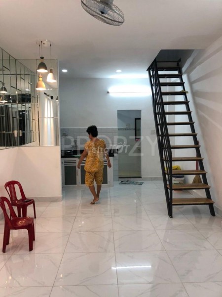 Đường Tăng Bạt Hổ, Bình Thạnh cần cho thuê nhà 120m2, 3 tầng, giá 12 triệu/tháng