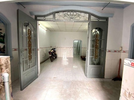 Khu dân cư hẻm 2m cần cho thuê nhà 50m2, 2 tầng, hẻm Lê Thị Hoa, Thủ Đức, giá 3.8 triệu/tháng