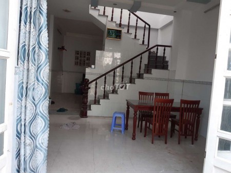 Chủ có nhà rộng 75m2, 2 tầng đúc, đường Hồ Bá Phấn, Quận 9, giá 8 triệu/tháng