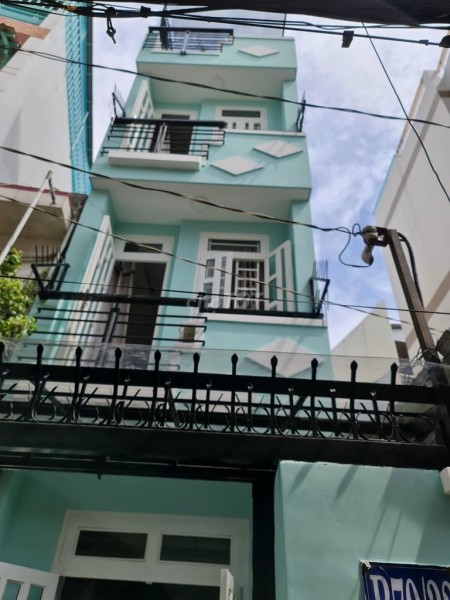 Cần cho thuê nhà 120m2, 4 tầng, 4 pn, có nội thất, hẻm Nguyễn Thần Hiến, giá 12 triệu/tháng