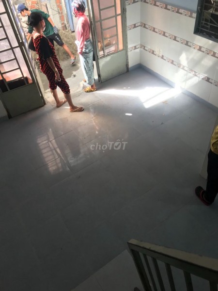 Nguyên căn 2 tầng đúc bê tông, dtsd 50m2, cần cho thuê đường Vũ Tùng, gia 5 triệu/tháng