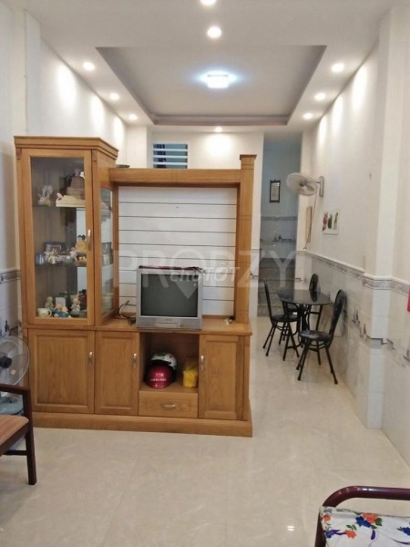 Có nhà Trần Quốc Thảo, Quận 3 cần cho thuê nhà 2 tầng, dtsd 70m2, giá 12 triệu/tháng