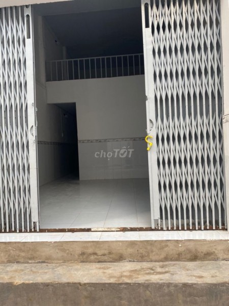 Cho thuê nhà rộng 35m2, có gác rộng, giá 3 triệu/tháng, hẻm Hồ Văn Long, Bình Tân