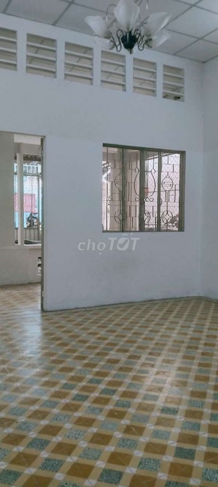 Nhà cấp 4 một trệt, dt 114m2 (6x19), 2 phòng ngủ, giá 6 triệu/tháng, Tân Thới Nhất 6, Quận 12