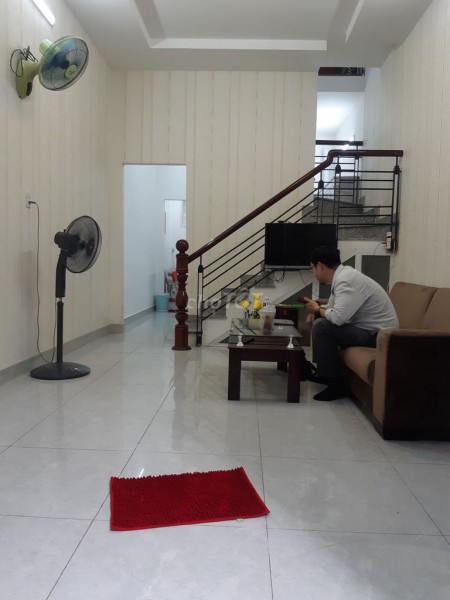 Nguyên căn hẻm Thống Nhất, Quận Gò Vấp, dtsd 53m2 (3.5x15), 2 tầng, giá 7 triệu/tháng