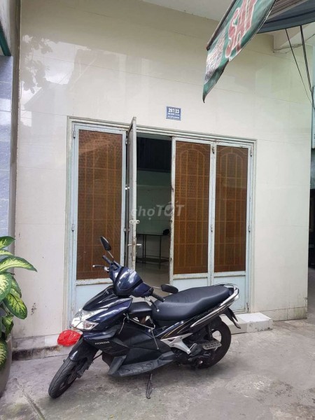 Nhà hẻm 297/23 Hậu Giang, Quận 6, giá 6 triệu/tháng, 3 tầng, nhà trống, chính chủ cho thuê