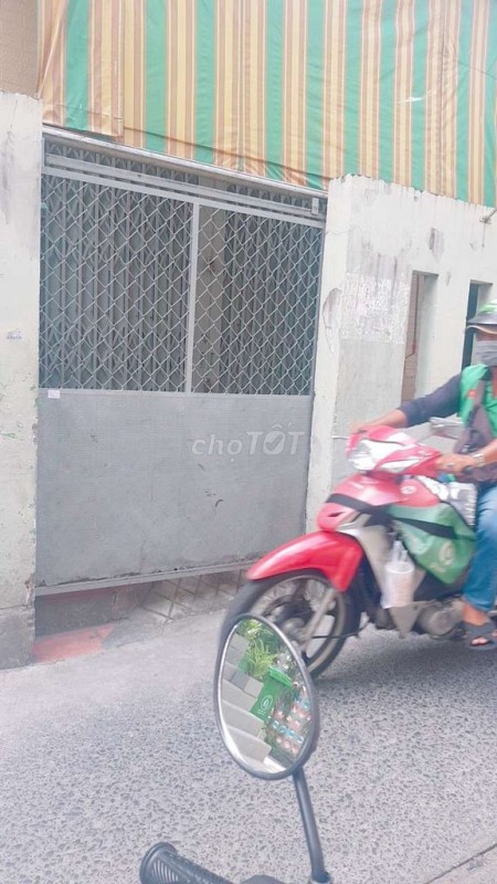 Chủ có nhà 131 Tô Hiến Thành, Quận 10, rộng 27m2 (4mx6.5m), giá 8.5 triệu/tháng