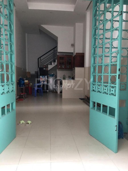 Đường Lê Văn Quới, Quận Bình Tân cần cho thuê nhà rộng 35m2, 4 tầng đúc, giá 8 triệu/tháng