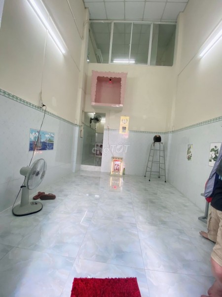 Hẻm an ninh đường Hậu Giang, Quận 6, dt 45m2, 2 tầng, giá 5 triệu/tháng, lhcc