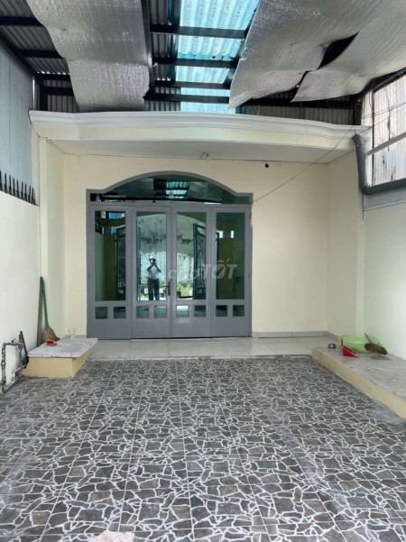 Cho thuê nhà chính chủ Quận 12 dtsd 105m2, một trệt, giá 7 triệu/tháng, lh 0395269969