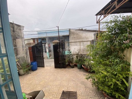 Chủ không sử dụng cần cho thuê nhà Quận 9, dtsd 120m2, cấp 4, giá 7.5 triệu, lh 0965985455