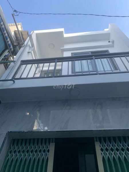 Trống nhà hẻm Ba Đình, Quận 8 cần cho thuê nhà 40m2, 2 tầng đúc, giá 8 triệu/tháng