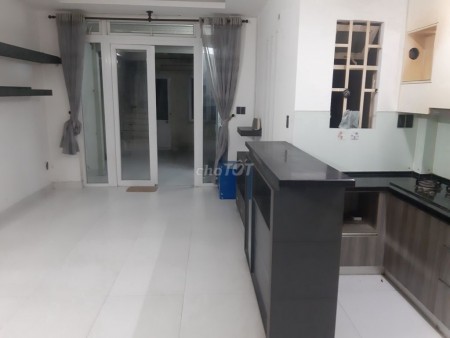 Chính chủ cho thuê nhà 68.3m2, 3 tầng đúc, hẻm 19/18 Trần Bình Trọng, giá 12 triệu/tháng